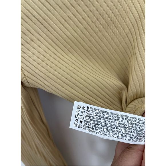 FOREVER 21 Ribbed Bodysuit Size Small NWT - Picture 4 of 5